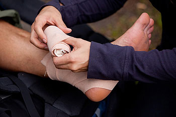 Sprained Ankle Treatment ankle sprain treatment in the Kings County, NY: Brooklyn, Queens County, NY: Queens, Long Island City, Flushing, Jamaica, Astoria, Elmhurst, Ridgewood, New York County, NY: Manhattan, Bronx County, NY: Bronx, Richmond County, NY: Staten Island areas